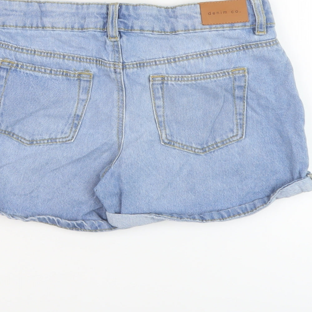 Brand and care label for Denim & Co. girls’ blue cotton hot pants shorts, size 10-11, years regular zip