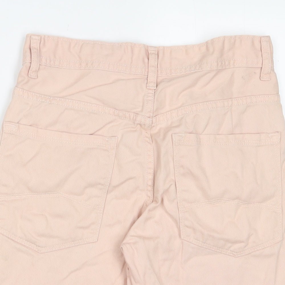 Brand and care label for Denim & Co. men’s pink cotton bermuda shorts, size 28, in, 11-inch leg regular zip