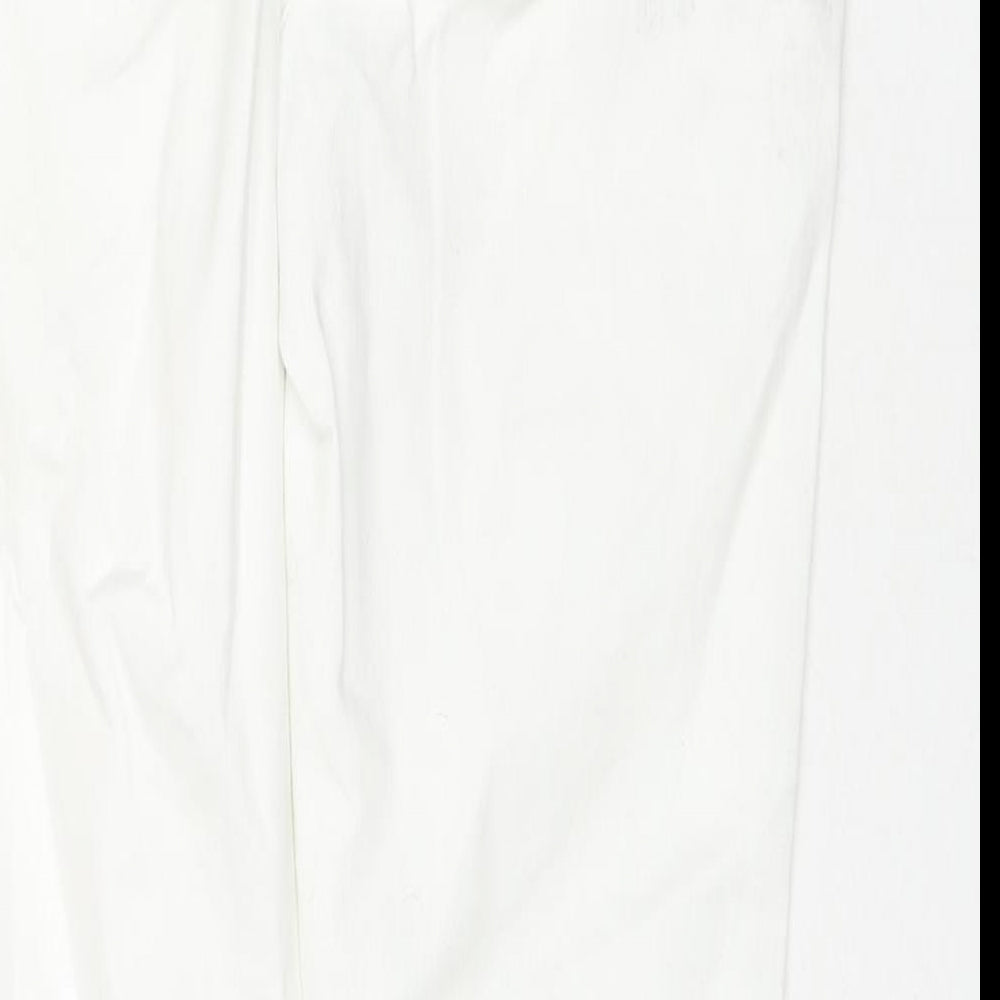 Brand and care label for Denim & Co. women’s white cotton skinny jeans, size UK 14, 26-inch leg regular zip
