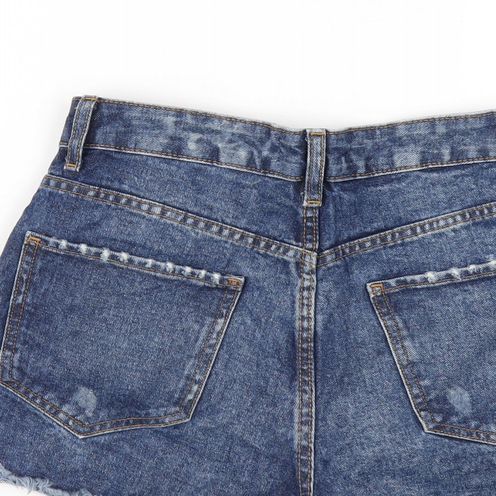Brand and care label for Denim & Co. women’s blue cotton cut-off shorts, size UK 10, regular zip