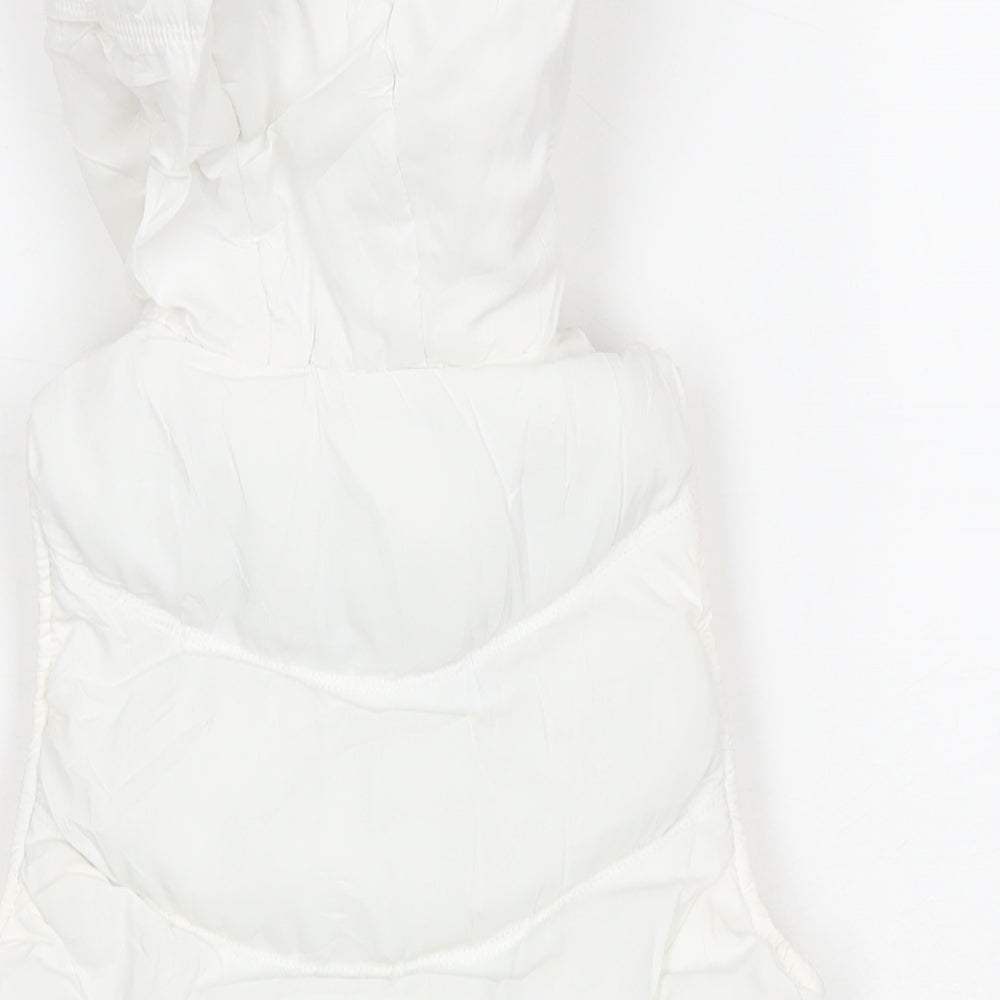 Brand and care label for Girl2Girl girls’ white gilet waistcoat, size 5-6, years zip