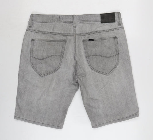 Lee Mens Green Cotton Bermuda Shorts Size 35 in L10 in Regular Button