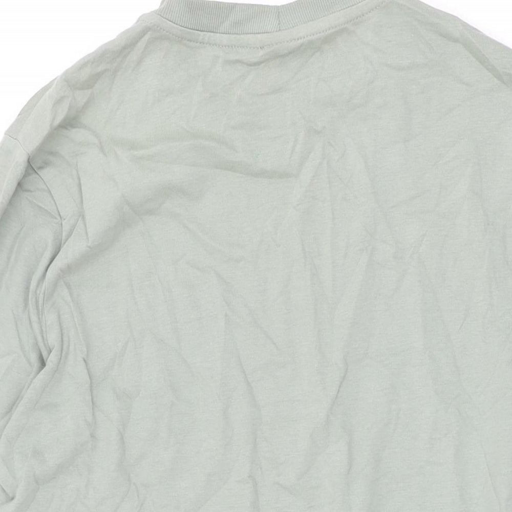 Brand and care label for Kin men’s green cotton t-shirt, size S, round neck