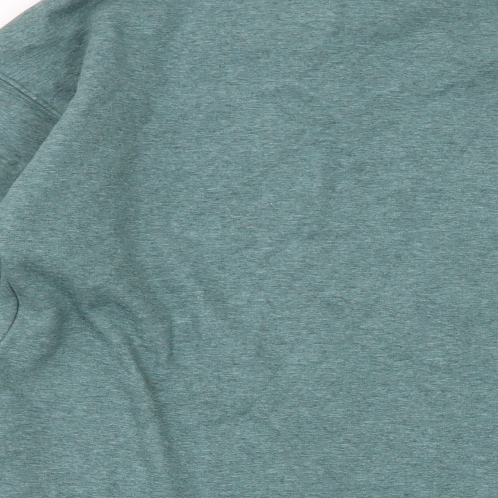Brand and care label for Kirkland men’s green polyester pullover sweatshirt, size M
