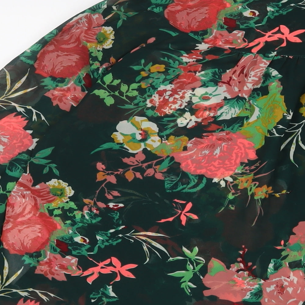 Brand and care label for Only women’s green floral polyester basic button-up, size UK 18, collared