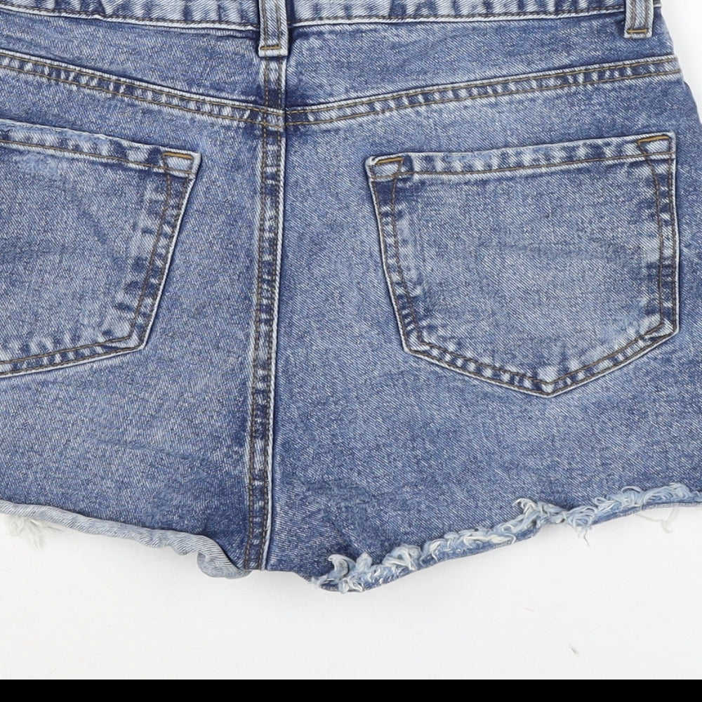 Brand and care label for Denim & Co. women’s blue cotton cut-off shorts, size UK 10, regular zip