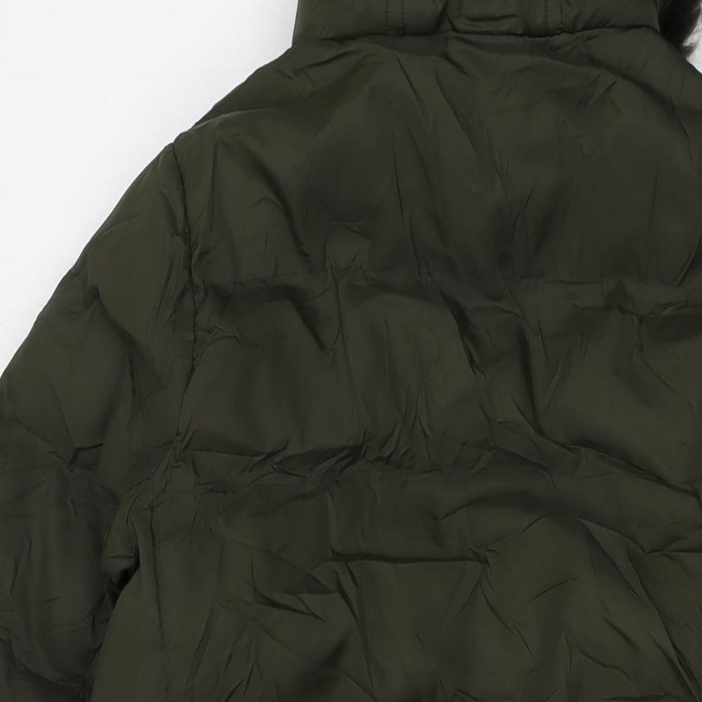 Brand and care label for Board Angels girls’ green jacket, size 11-12, years zip
