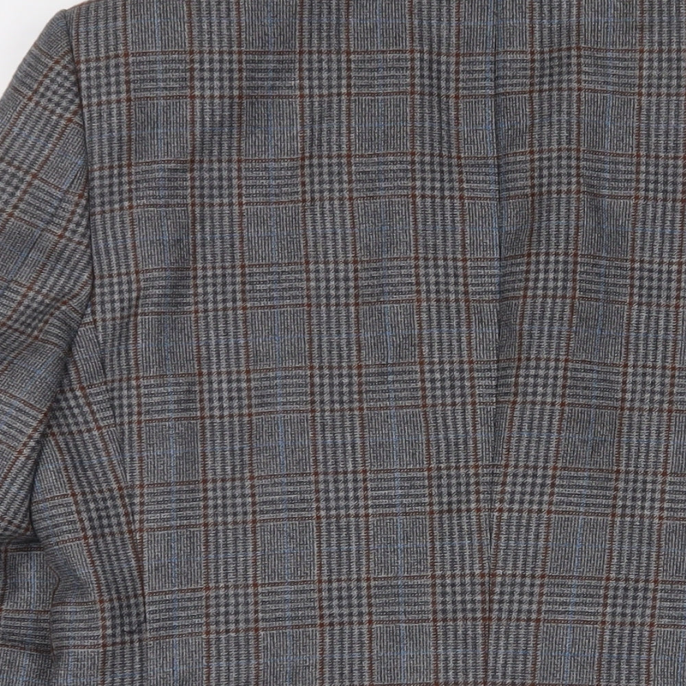 Brand and care label for CHESS men’s green plaid wool jacket suit jacket, size 40, regular