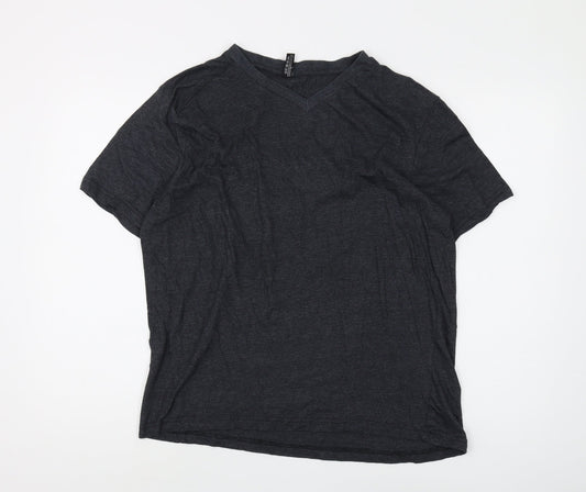 Donnay Men's XL Grey V-Neck T-Shirt