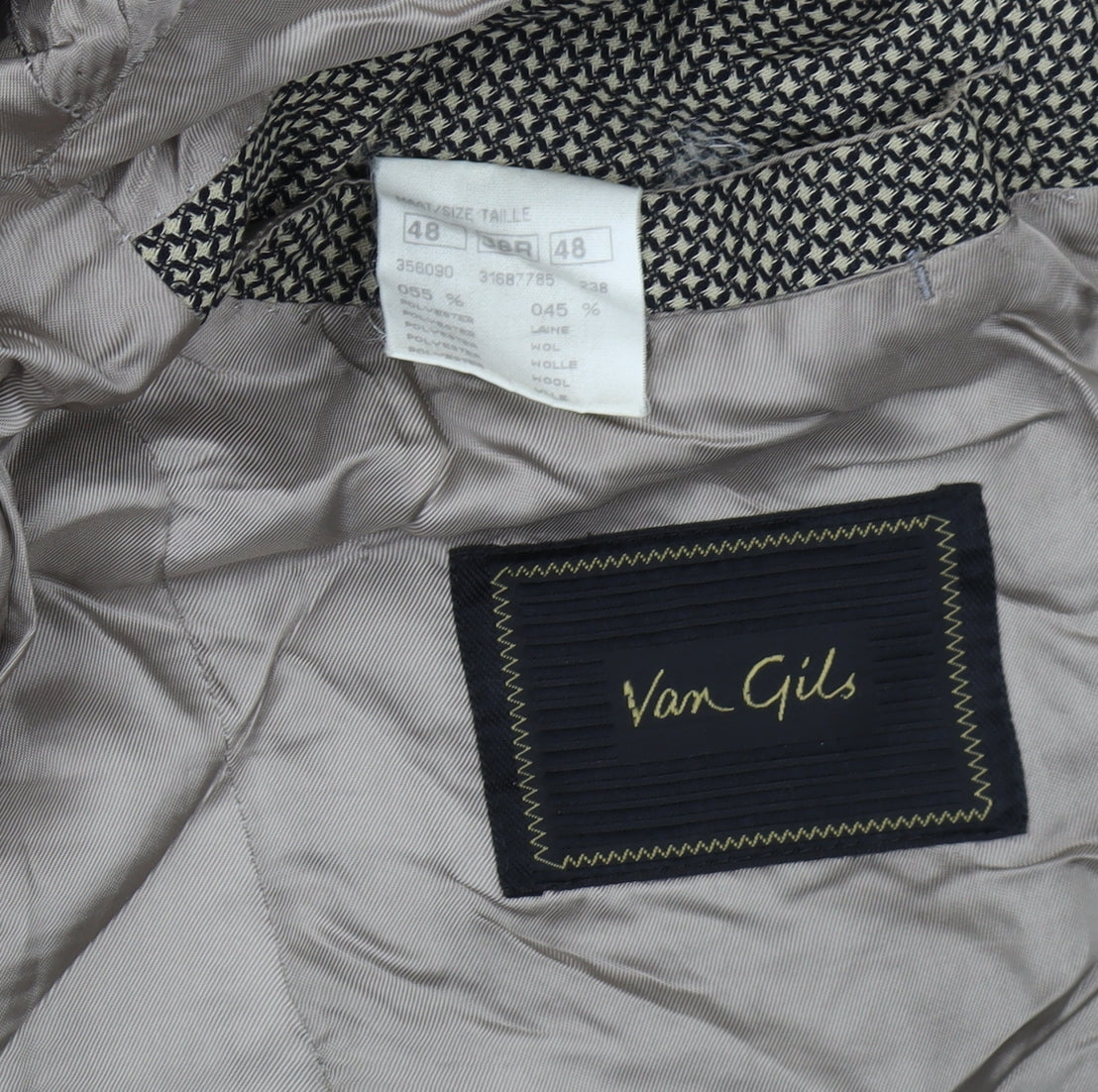Close-up detail of Van Gils Men's Brown Wool Blazer, size 38R, Excellent