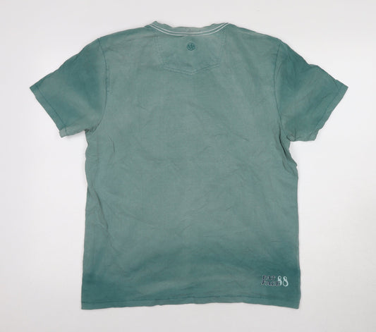 FatFace Men's Green Christmas T-Shirt M, Graphic Print