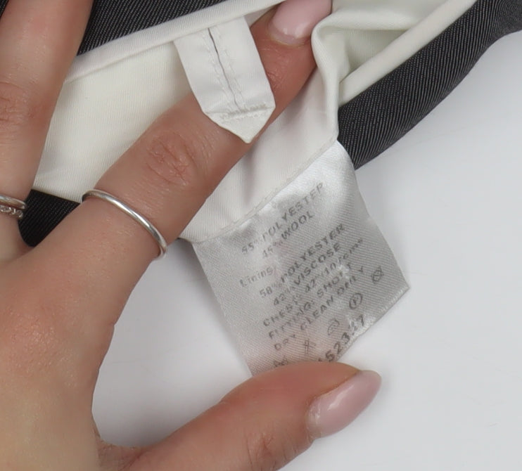 Daniel Hechter Men's Grey Blazer, Size 42S, Classic Fit