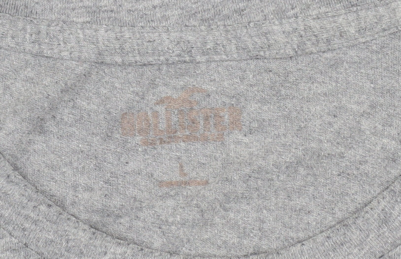 Hollister Men's Grey Graphic Print T-Shirt Size L