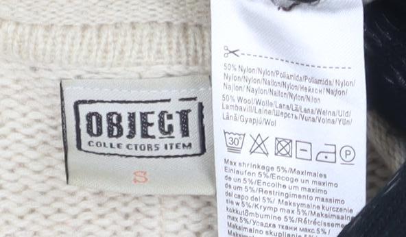 Close-up detail of Object Women's Beige Full Zip Jumper, size S, Casual Knit