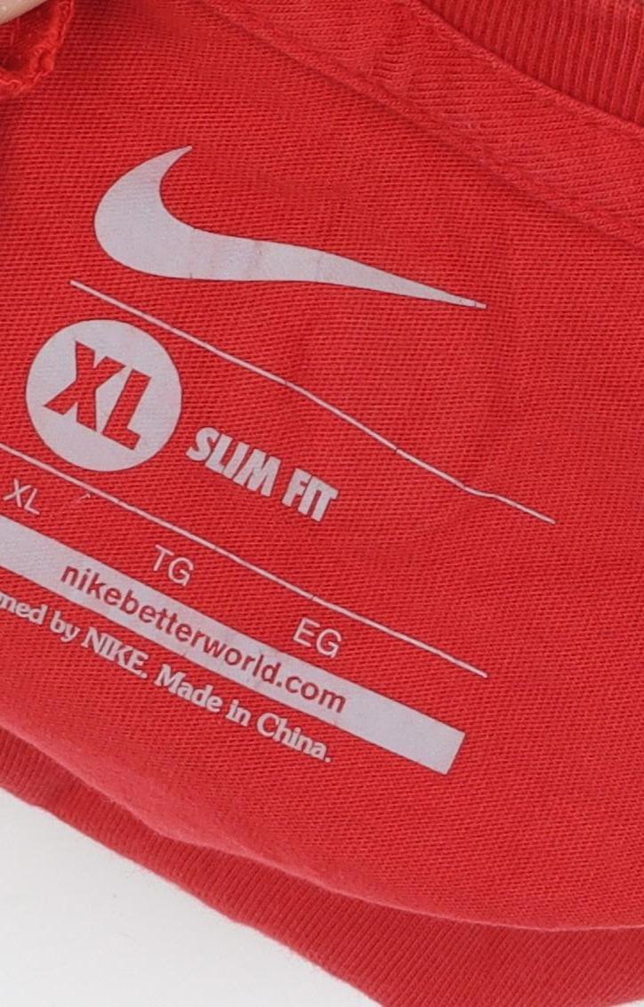 Nike Men's Red Manchester United XL Slim Fit Tee