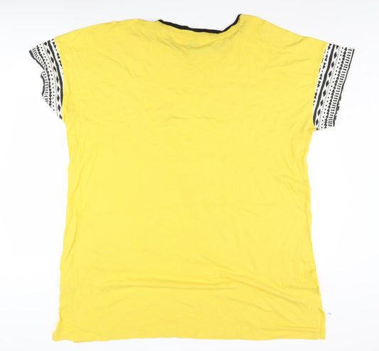 Disney Women's Yellow Lion King T-Shirt XL Casual