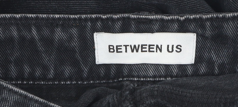Between Us Women's Black Distressed Straight Jeans