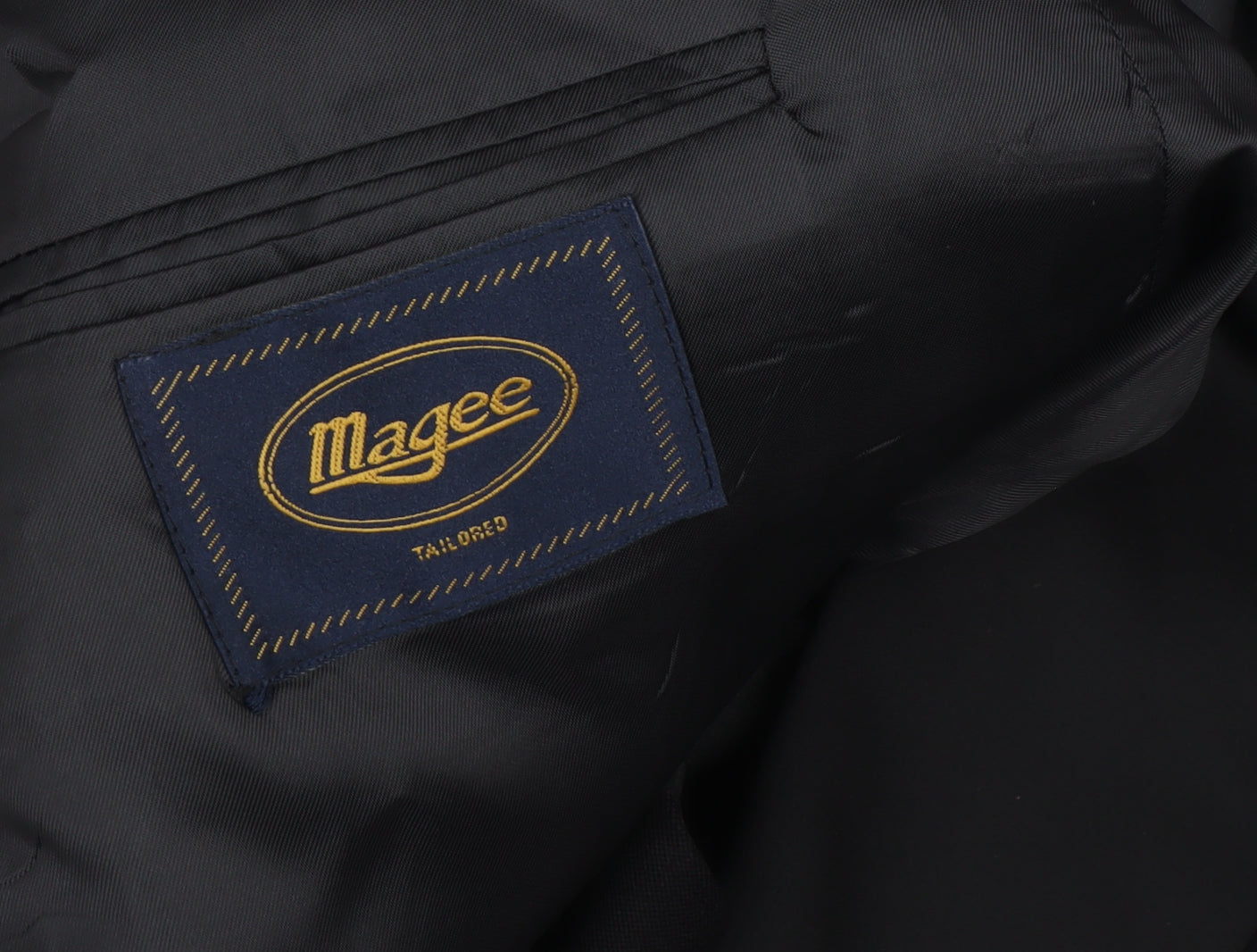 Magee Men's Black Wool Tuxedo Blazer 6-Button Size 42R