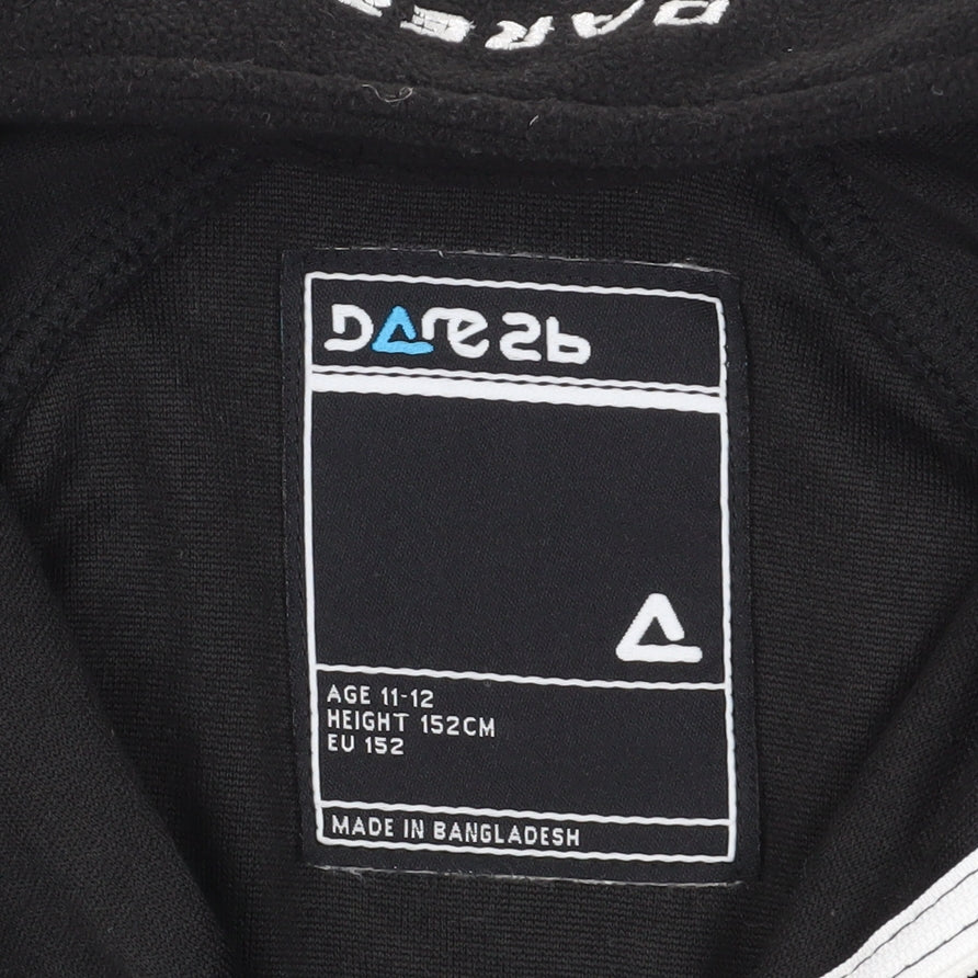 Close-up detail of Dare 2b boys’ black fleece 1/4 zip hoodie, 11-12 years
