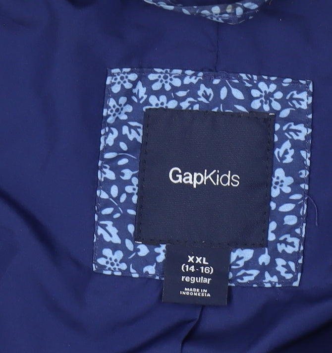 Brand and care label for GapKids girls’ blue xxl puffer jacket with fur trim