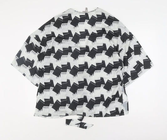 ASOS Women's XS Black & White Kimono Blouse