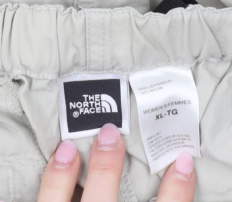 The North Face Women’s Beige Cargo Shorts XL Hiking