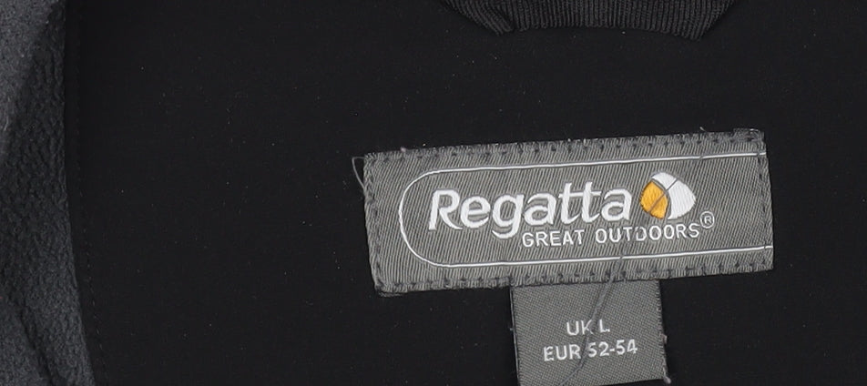 Regatta Men's Black Softshell Jacket L Full Zip Casual