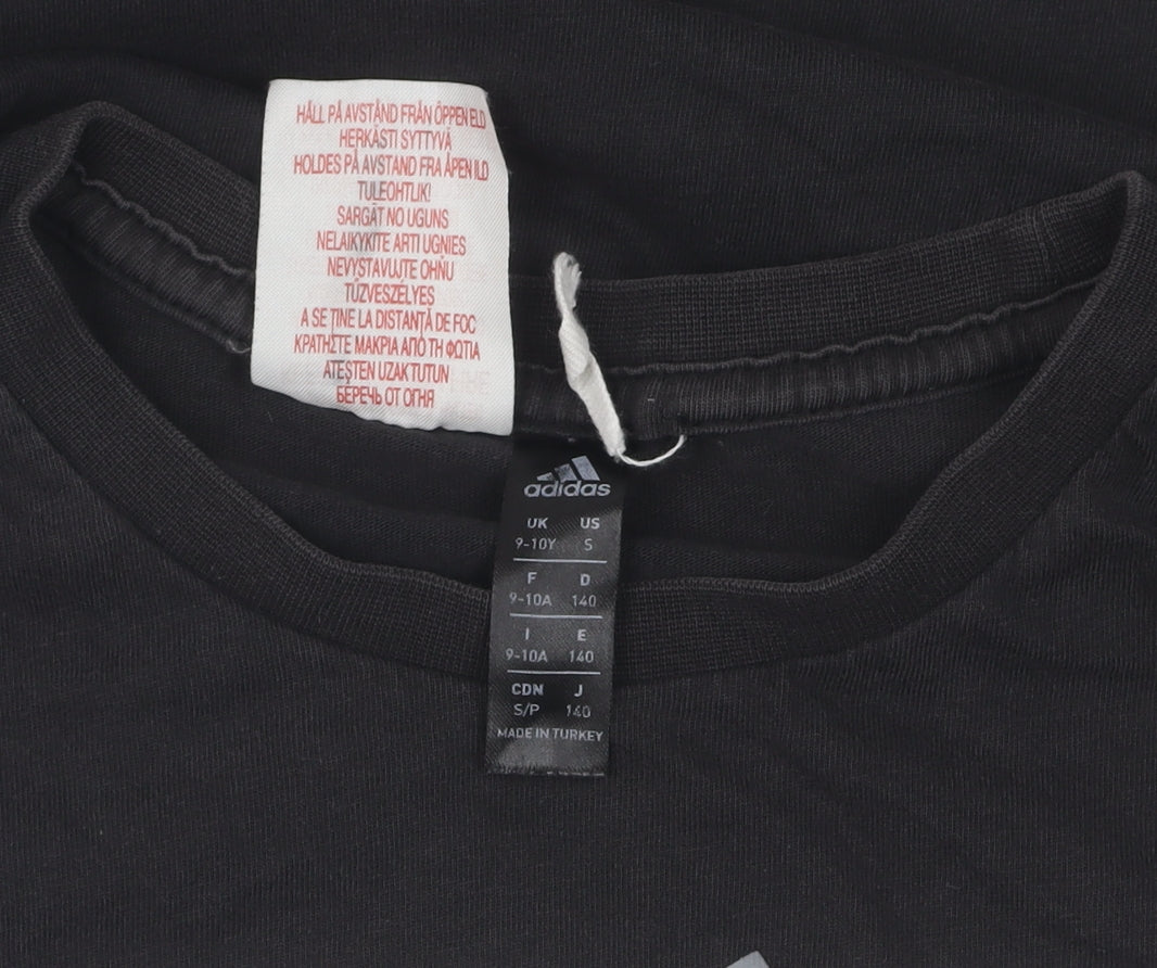 Brand and care label for Adidas boys’ black logo t-shirt, 9-10 years, short sleeve