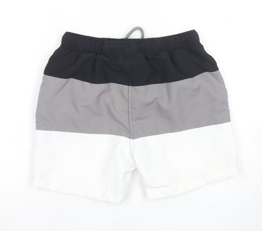 Ellesse Boys Multicoloured Athletic Shorts - Size 146