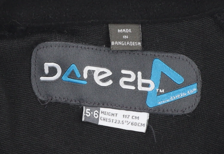 Brand and care label for Dare 2b boys’ black fleece sweatshirt 5-6 years