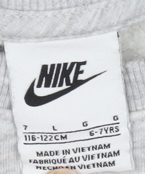 Brand and care label for Nike boys’ grey pullover sweatshirt 6-7 years logo casual