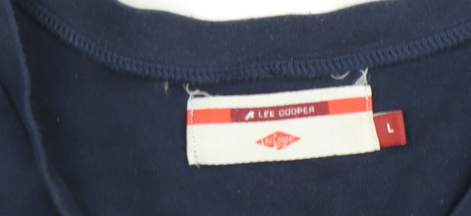 Close-up detail of Lee Cooper Men’s Blue V-Neck T-Shirt L