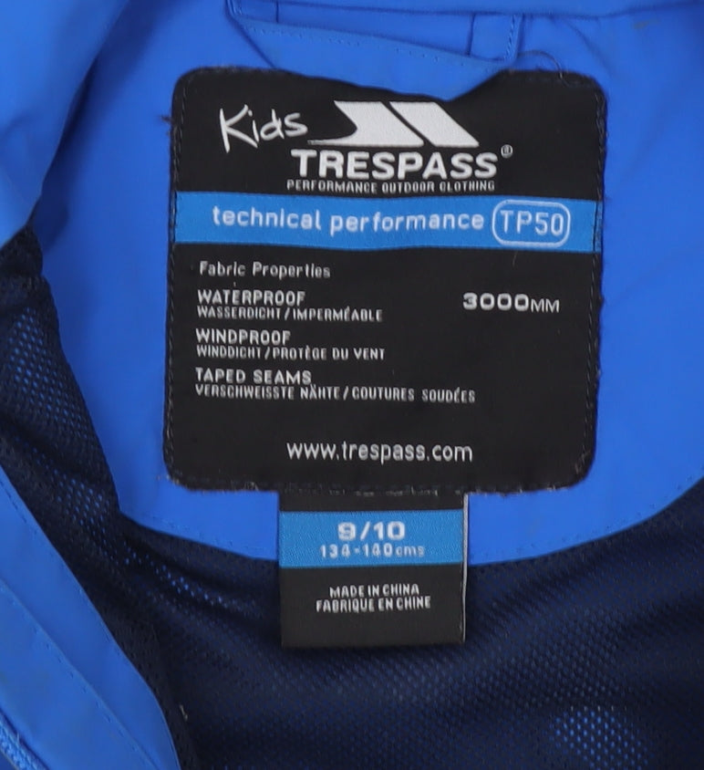 Brand and care label for Trespass boys’ blue softshell jacket 9-10 years waterproof