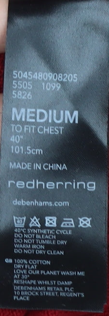 Close-up detail of Red Herring Men's Medium Red jumper