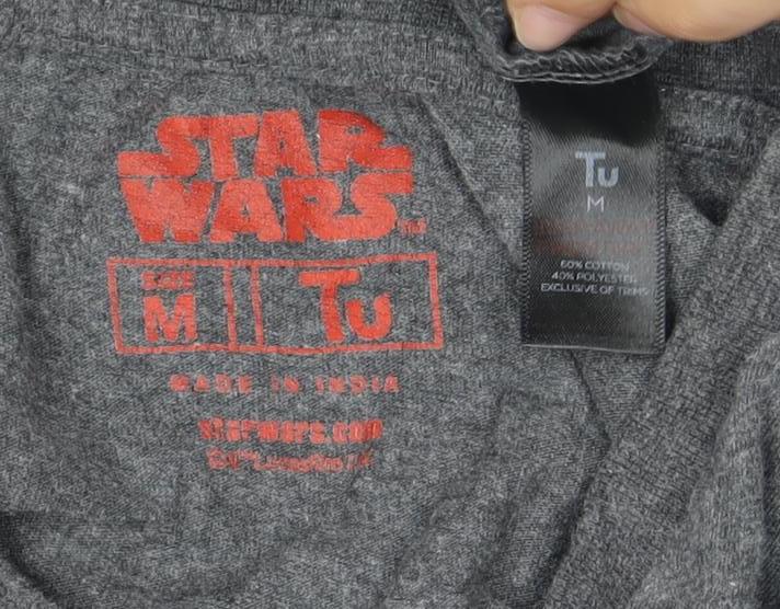 Close-up detail of Men’s Star Wars Darth Vader Grey M T-Shirt