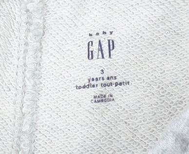 Brand and care label for Gap boys’ grey sweat shorts 3 years with drawstring