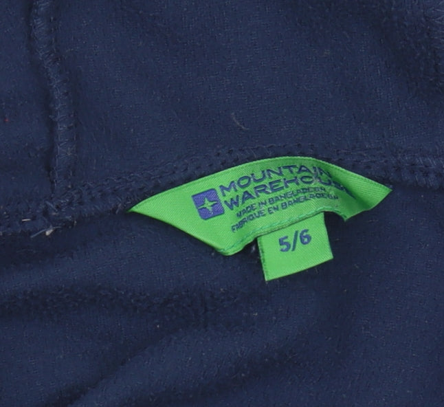 Brand and care label for Mountain Warehouse boys’ blue pullover fleece hoodie 5-6 years