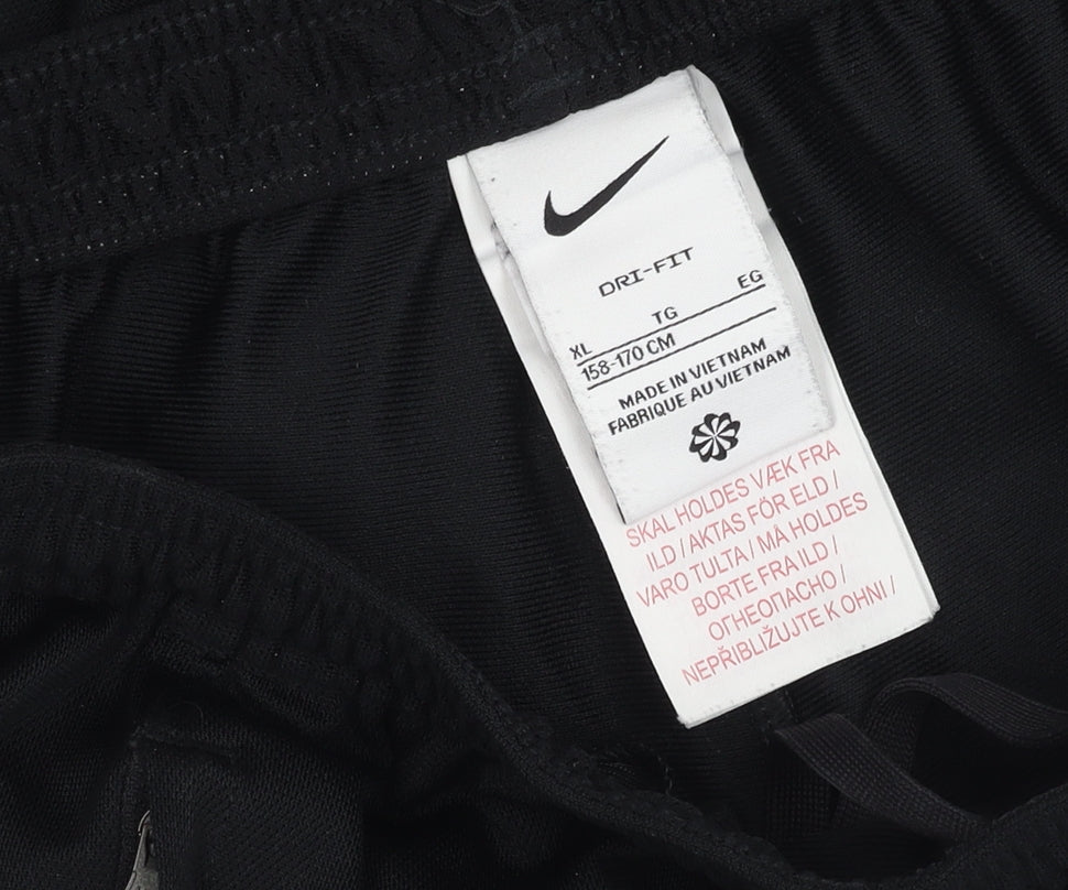 Additional view of Nike boys’ black jogger trousers xl for running