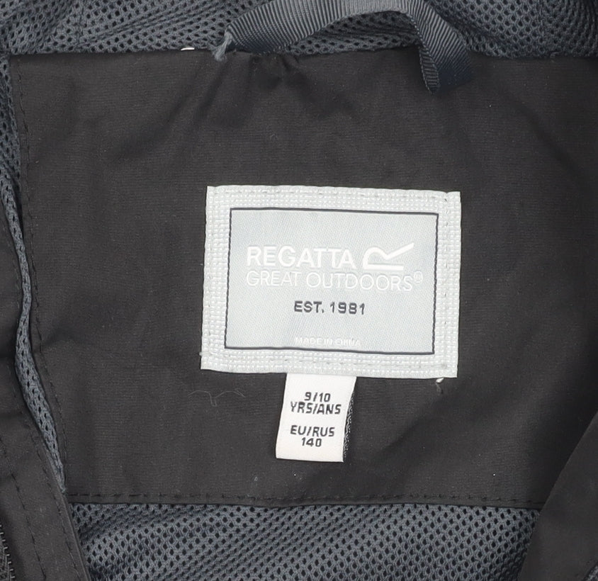 Additional view of Regatta boys’' black hooded parka 9-10 years