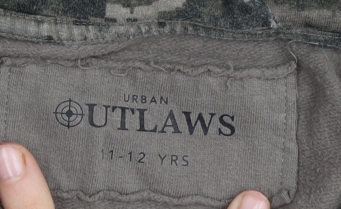 Brand and care label for Urban Outlaws boys’ brown camouflage hoodie 11-12y, 1/2 zip style