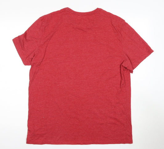 Coca-Cola Men's Red Graphic Christmas T-Shirt XL