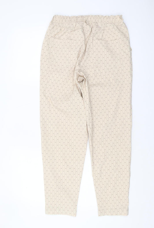 Beloved Women’s Beige Geometric Cropped Trousers