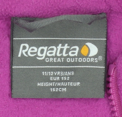 Brand and care label for Regatta girls’ pink fleece full zip sweatshirt uk 11