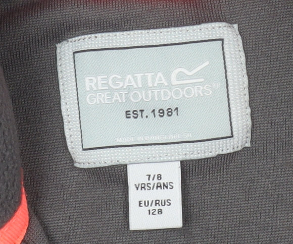 Brand and care label for Regatta girls’ grey fleece pullover sweatshirt 8 years