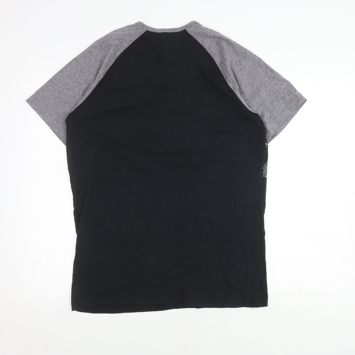 Disney Store Men's Black M T-Shirt Graphic The Incredible