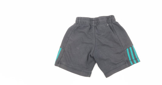 adidas Boys Grey Athletic Shorts 7-8 Years Gym & Training