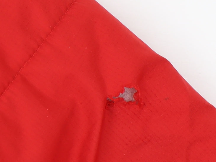Brand and care label for Regatta boys’ red puffer jacket 5-6 years - hooded & cosy