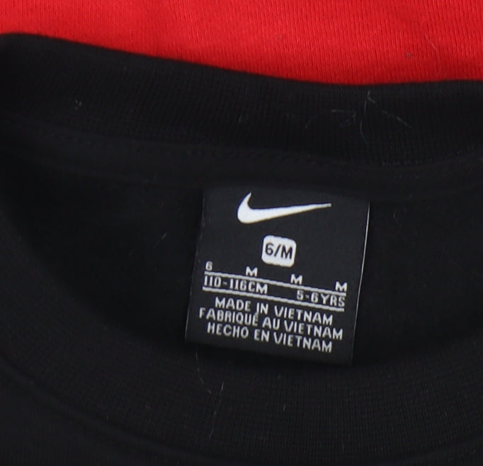 Brand and care label for Nike boys’ colourblock sweatshirt 5-6y black red white pullover