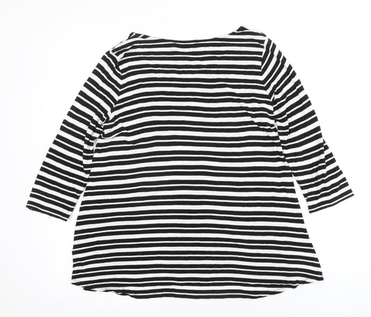 Arabella and Addison Women's Black Striped T-Shirt M