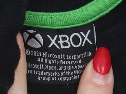 Brand and care label for XBOX boys’ black pullover sweatshirt 8 years crew neck